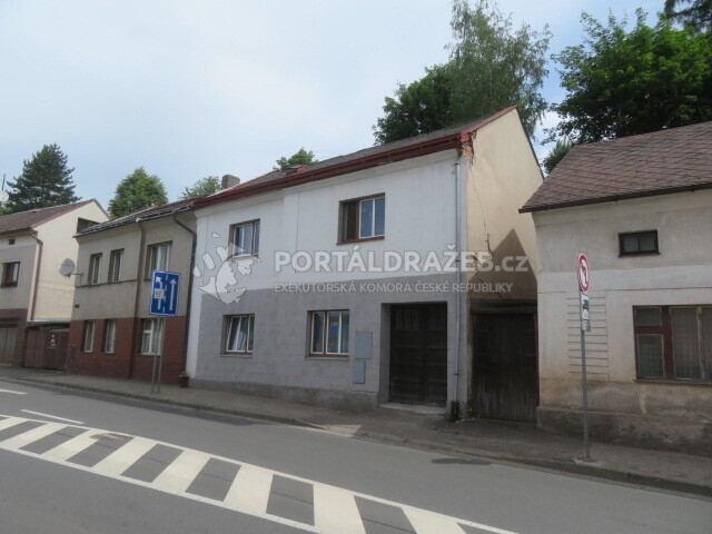 Rod. dům a pozemek v SJM, k.ú. Úpice, okr.: Trutnov