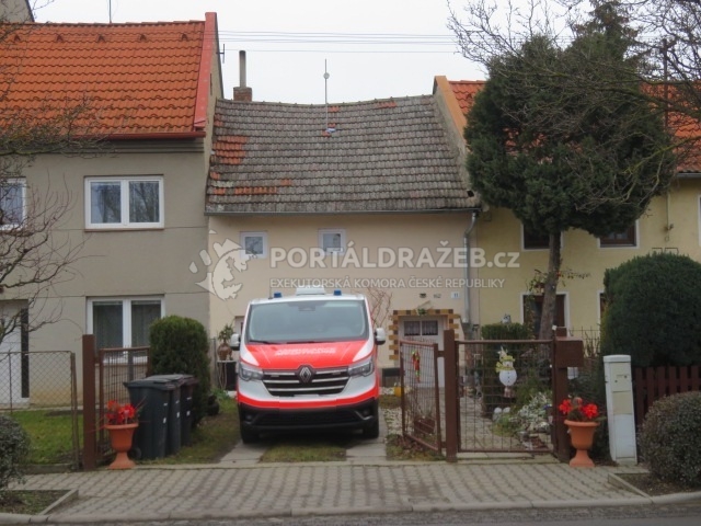 Dražba rodinného domu na ul. Koupelky 162/11, 798 17 Smržice, včetně pozemků
