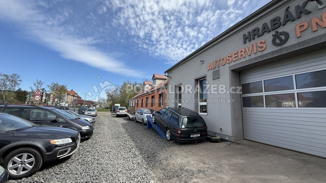 Komerční prostory - prodejna a autoservis - Most