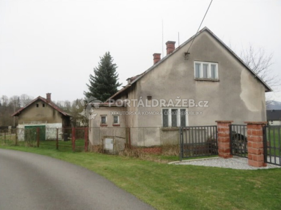 Přízemní rod.dům s obytným podkrovím - obec Bystřice, Třinec