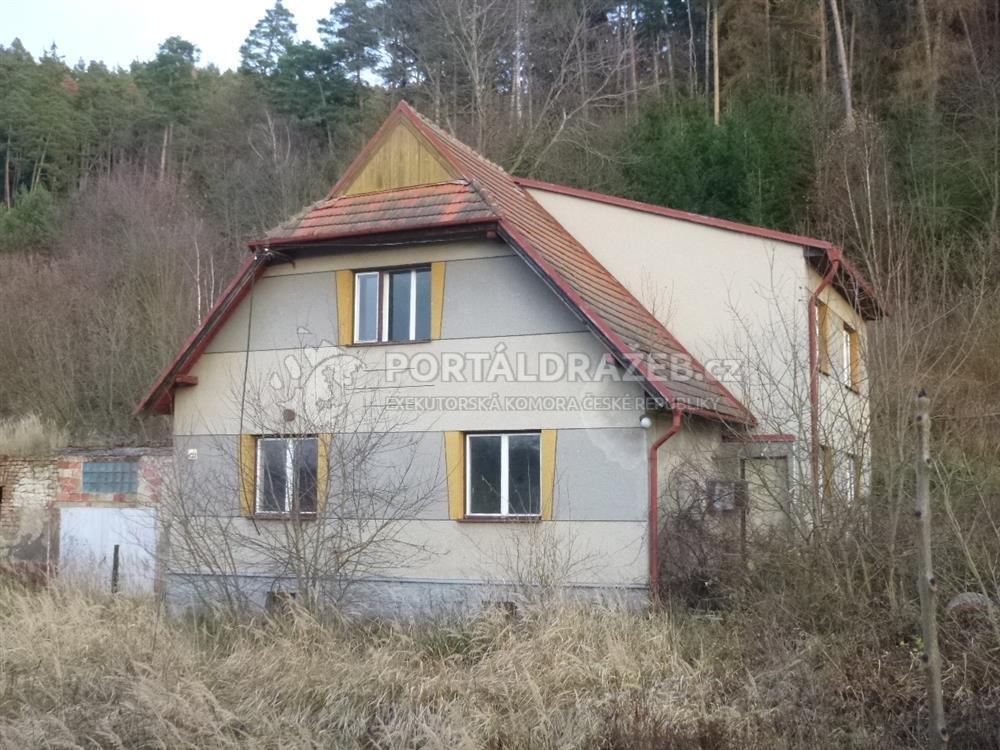 Dům se zahradou a vedlejšími stavbami v k. ú. Boršov u Moravské Třebové
