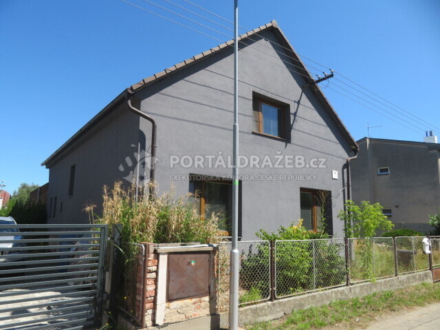 Rodinný dům Pardubice, podíl o velikosti 1/4