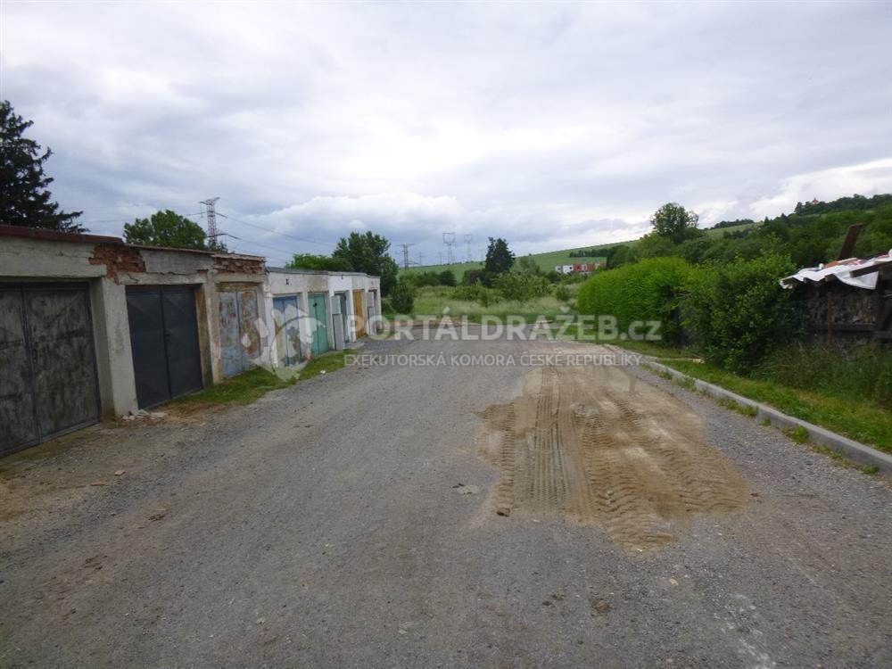 Podíl na garáži v obci Rosice, okr. Brno-venkov