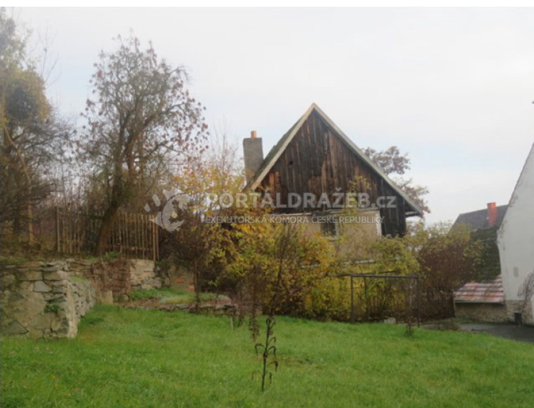 Chata s pozemky v obci Třebušín, Litoměřice