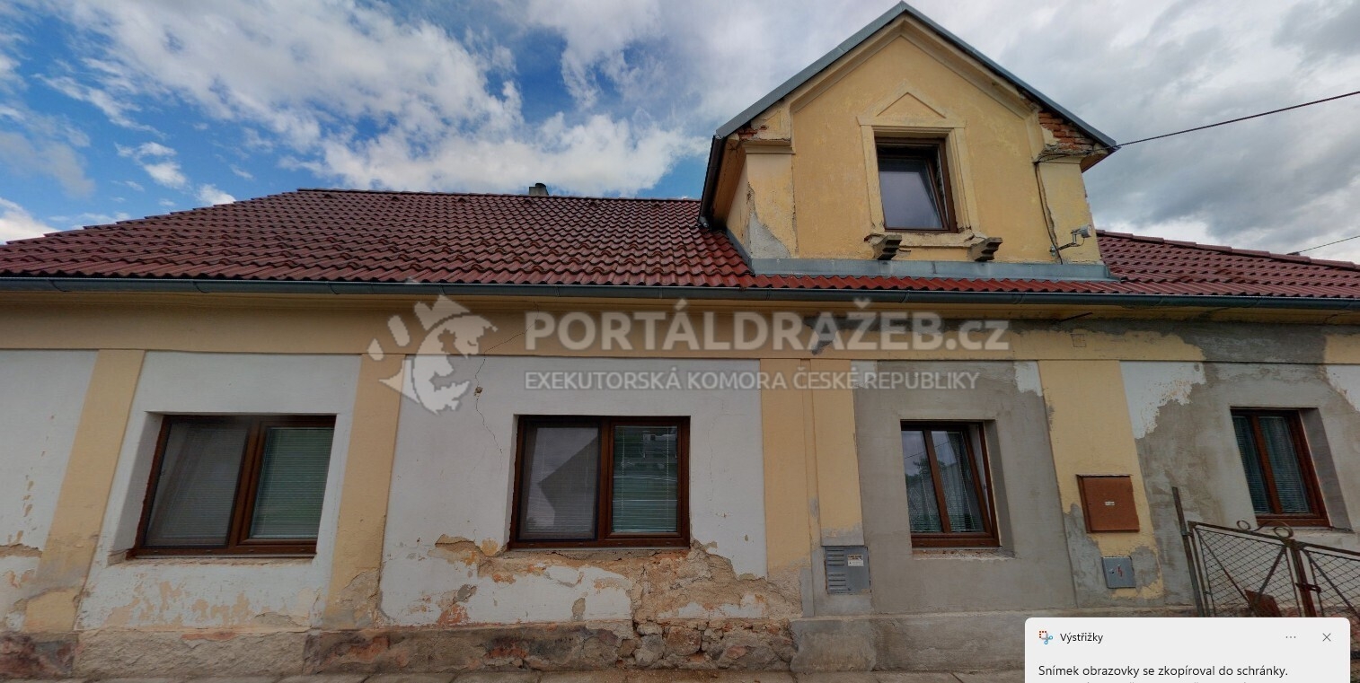 Rodinný dům, Trhové Sviny, podíl 1/2