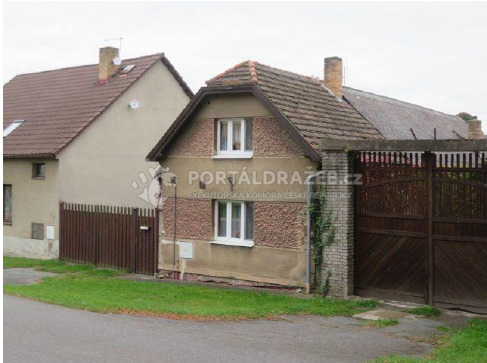 Ideální spoluvlastnický podíl 1/2 rodinného domu