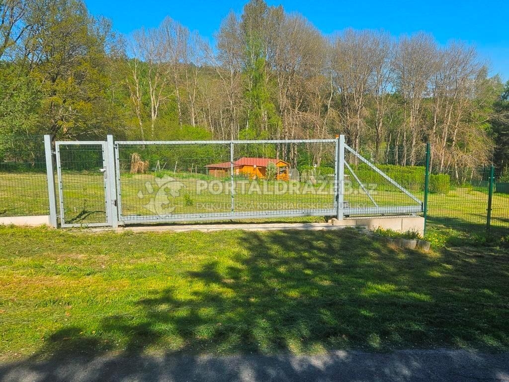 Pozemek o velikosti 4505m2, Omlenice