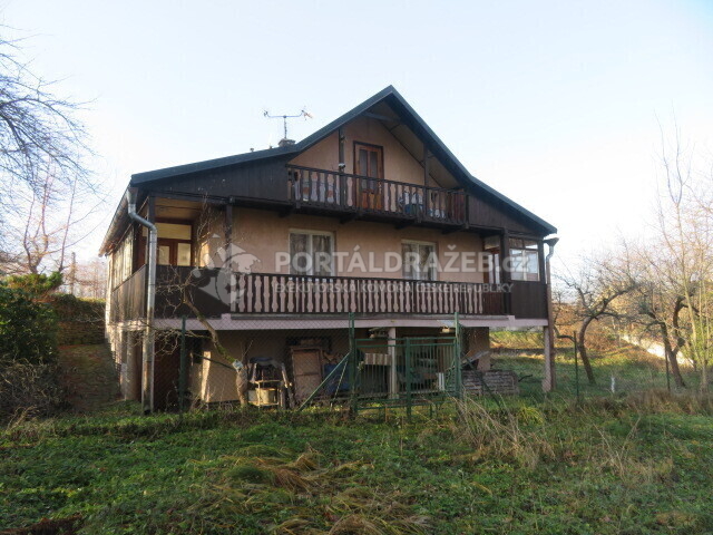 Rodinný dům o velikosti 789m2, Třinec, podíl 1/2