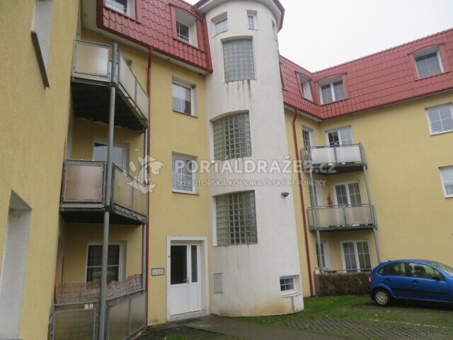 Byt 2+kk s balkonem v Mnichovicích (u Říčan), okr.