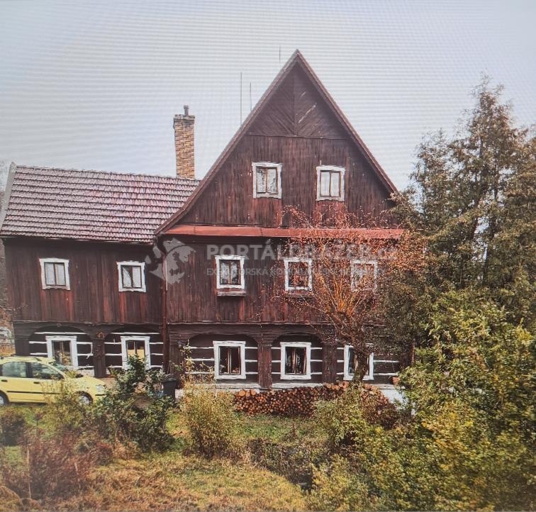 spoluvlastnický podíl 1/2 k domu v obci Česká Kamenice