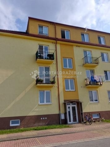 Byt okres Pardubice - podíl 1/3