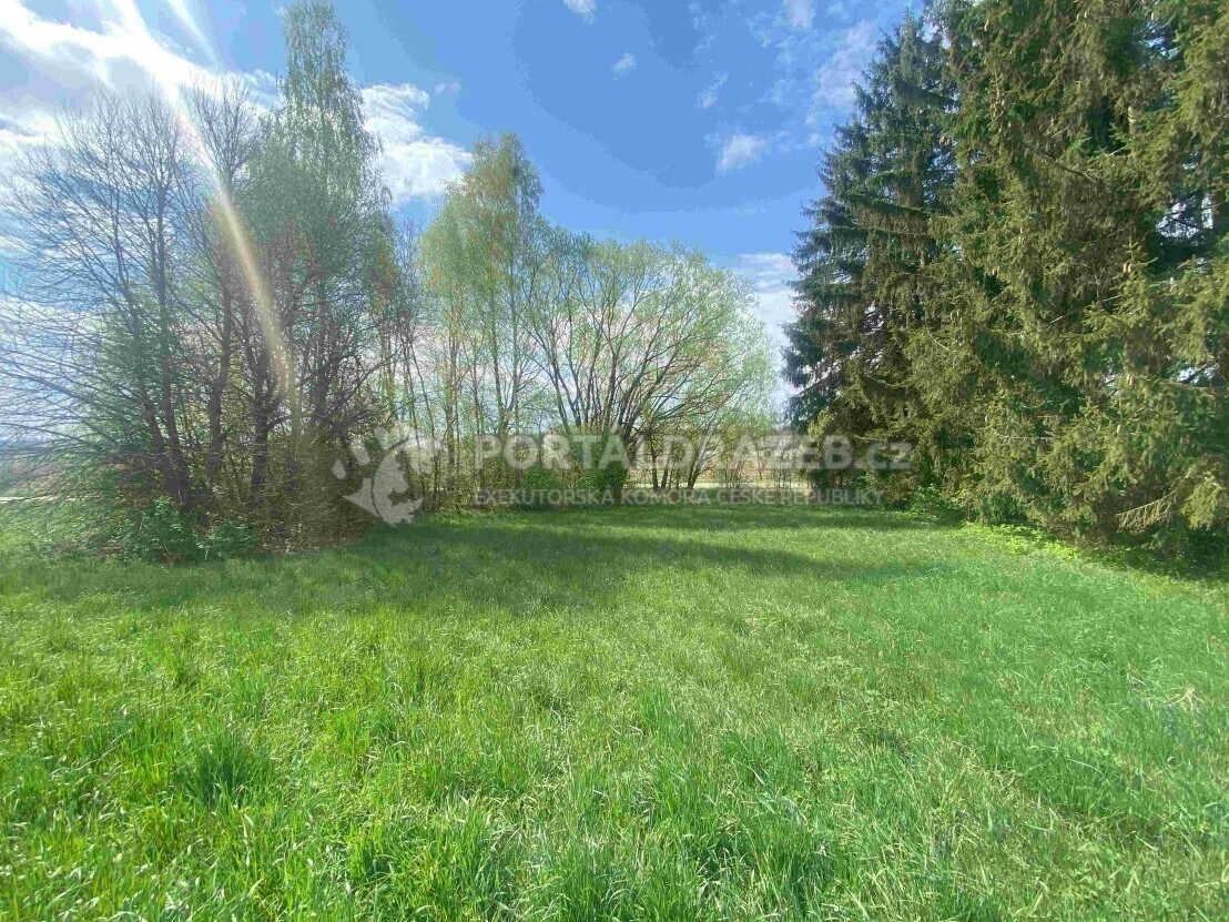 Stavební pozemek o velikosti 1275m2, Lidéřovice