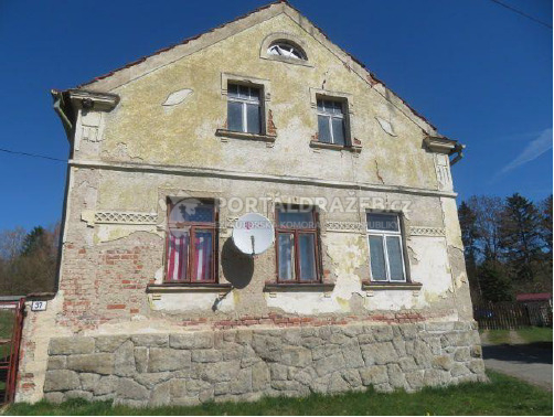 Rodinný dům s pozemky v k.ú. Mělnice, obec Hostouň, Domažlice