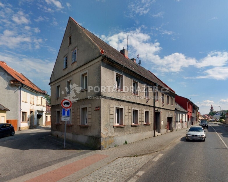 spoluvlastnický podíl 1/2 k nemovitosti v obci