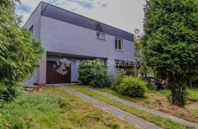 Rodinný dům o velikosti 1677m2, Horní Suchá