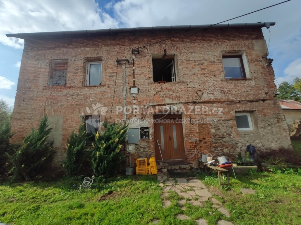 Dražba rodinného domu na ul. Horní Hoštice čp. 92, 790 70 Javorník, včetně pozemků