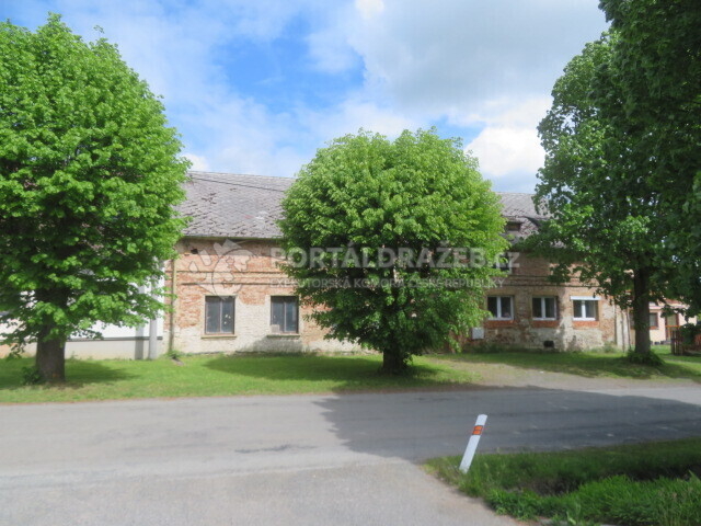 Rodinný dům o velikosti 1467m2, Domažlice
