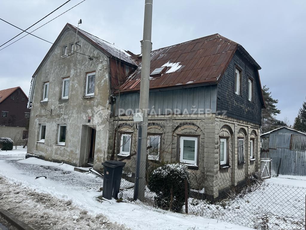 spoluvlastnický podíl k domu v obci Šluknov