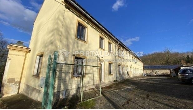 Zemědělská stavba (areál) s fotovoltanickou elektrárnou, obec Světec, okr. Teplice (pro insolvenční řízení) - Č. j. 182 ED 1/26-11