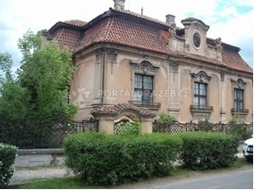 Spoluvlastnický podíl ve výši 3/16 na domě v Poděbradech