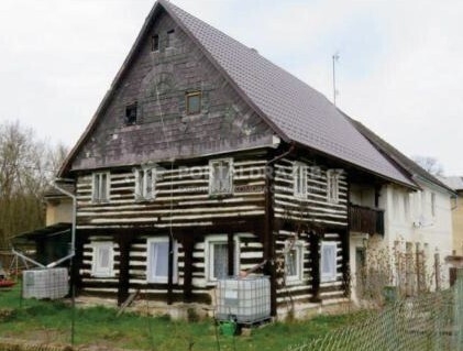 podíl 1/3 rodinného domu s pozemky v Úštěku, část Rochov, okres Litoměřice