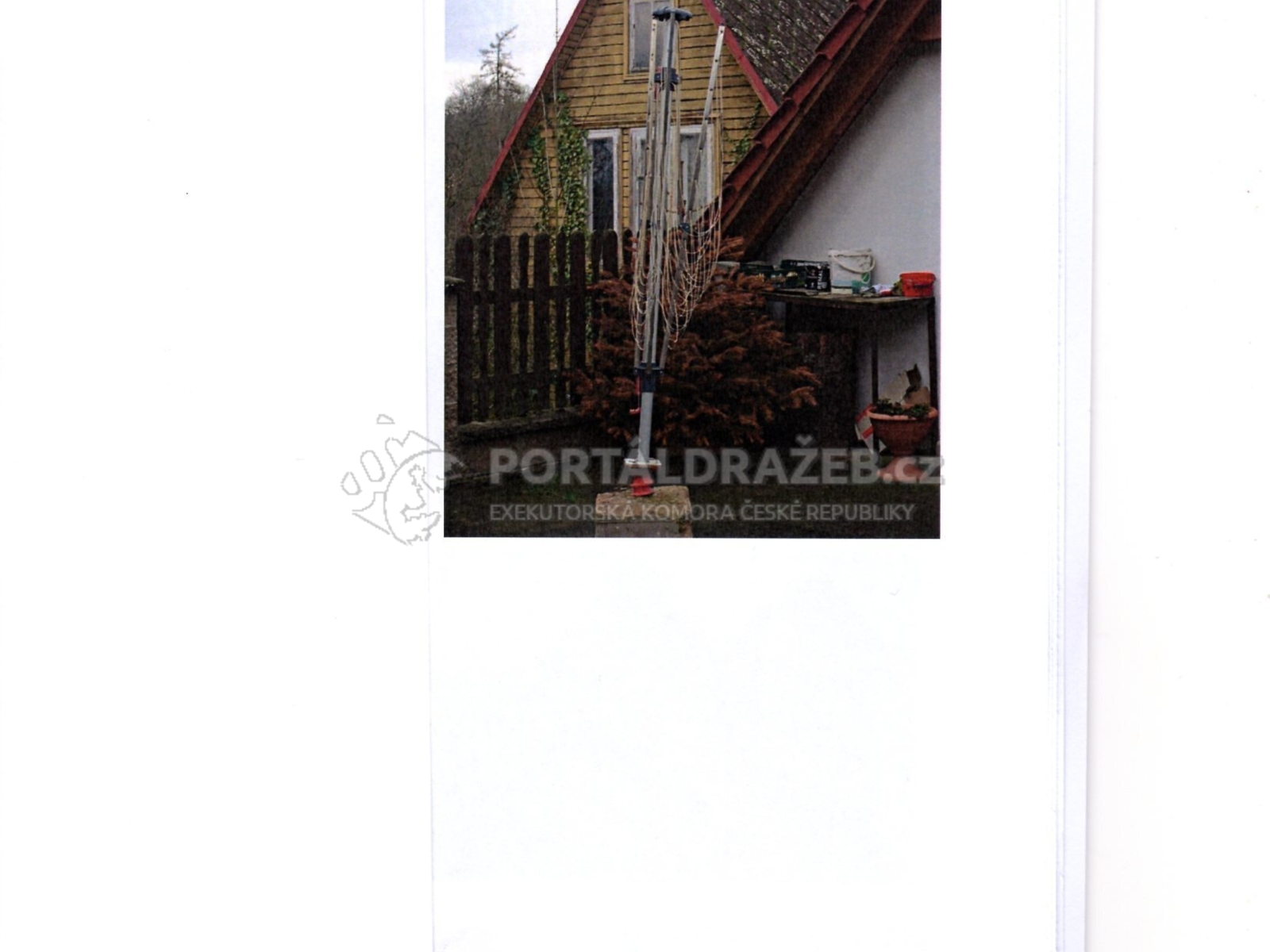 rekreační objekt a pozemek v obci Opočno , okres