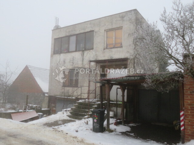 Dražba podílu id. 1/18 na RD se zahradou v obci Hrotovice, okres Třebíč