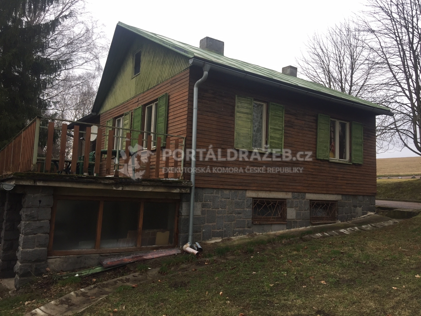 Dražba spoluvlastnického podílu 1/2 na rekreační chatě v obci Seč