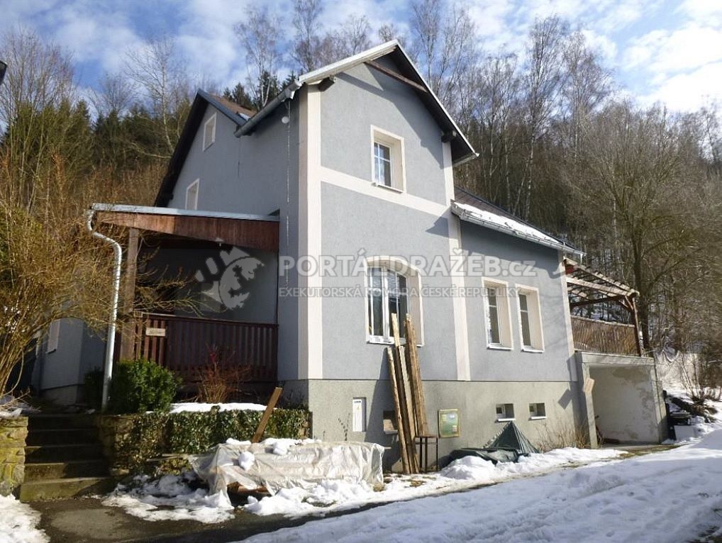 Rodinný dům s pozemky, obec Kraslice, okres