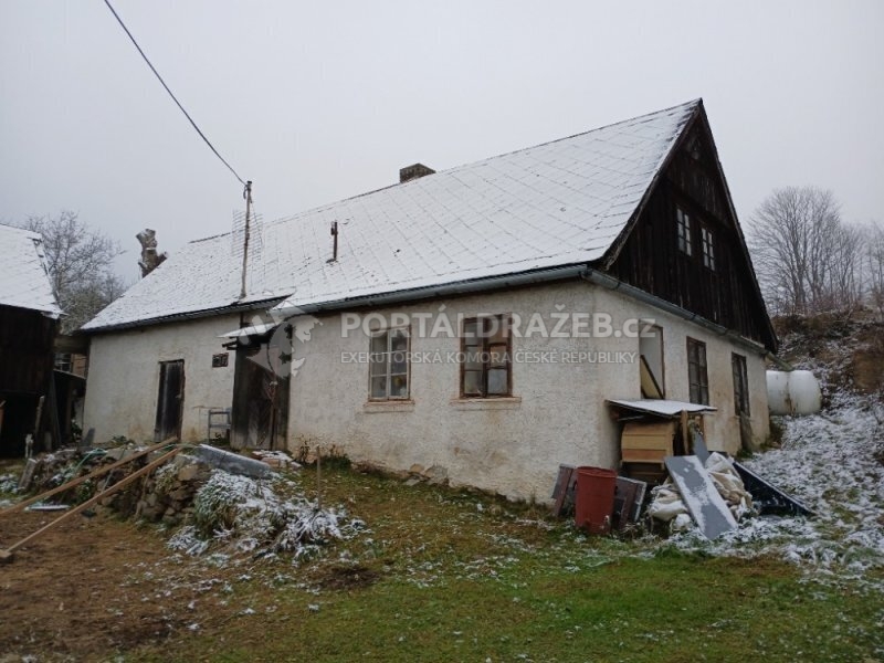 Ideální podíl 1/32 rodinného domu Obora