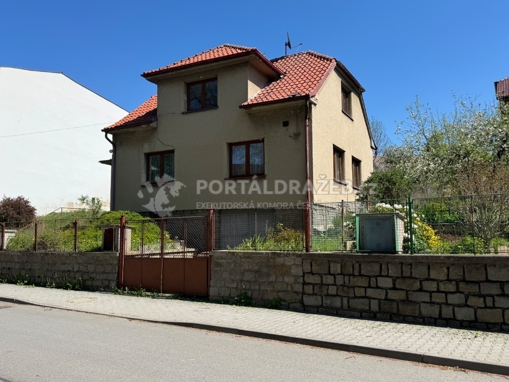 Rodinný dům se zahradou ve Zruči nad Sázavou