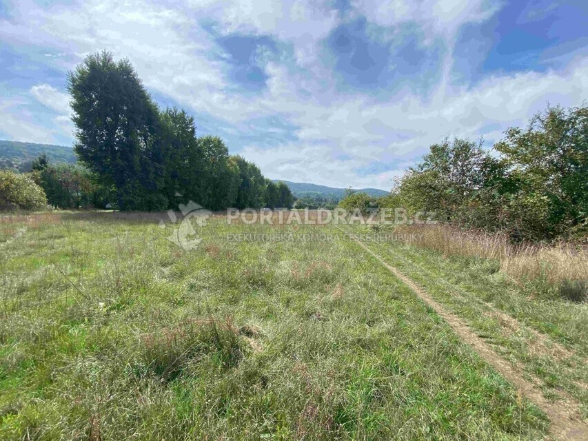 Pozemek o velikosti 601m2, Všenory