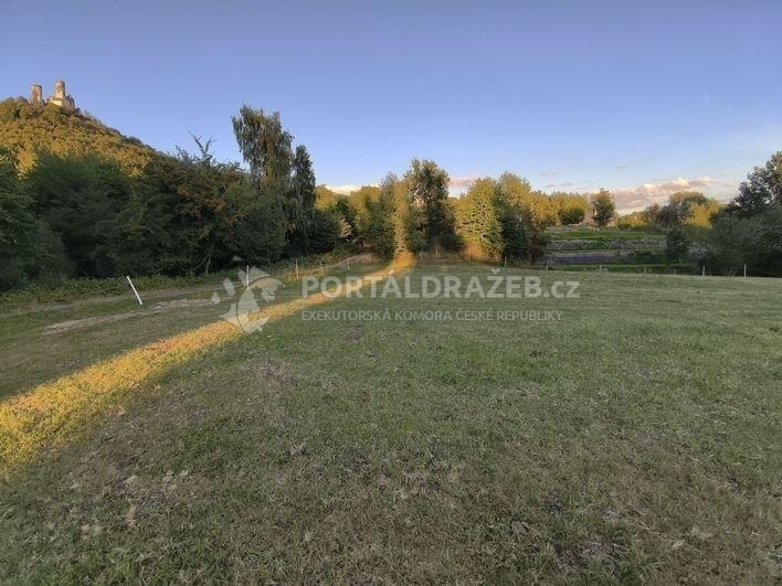Pozemky s úžasným výhledem na hrad Bezděz