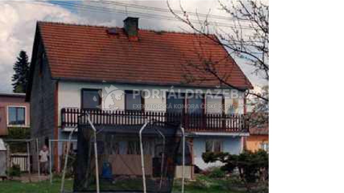 rodinný dům s pozemky, k.ú. Halže - podíl 2/6