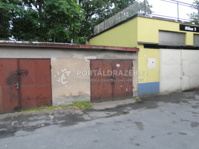 id. 1/4 garáže v Třebíči, okr. Třebíč