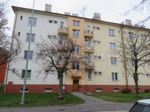 Dražba spoluvlastnický podílu id. 1/3, byt,