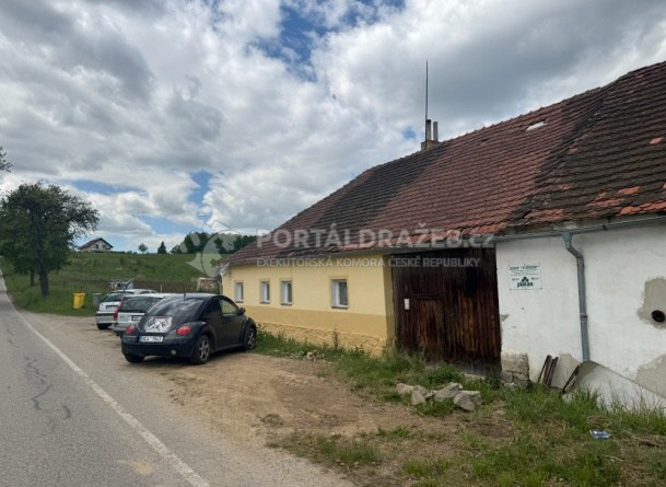 Rodinný dům, Stožice, podíl 1/2