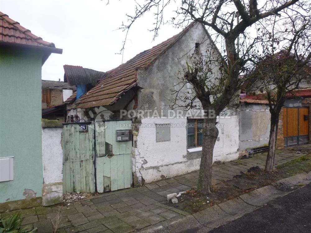 Podíl 1/18 na rodinném domě v obci Sulec,