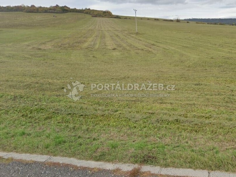Pozemek o velikosti 5690m2, Věšín
