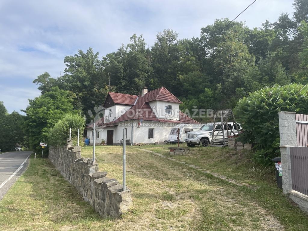 Dražba rodinného domu - Neveklov - Tloskov