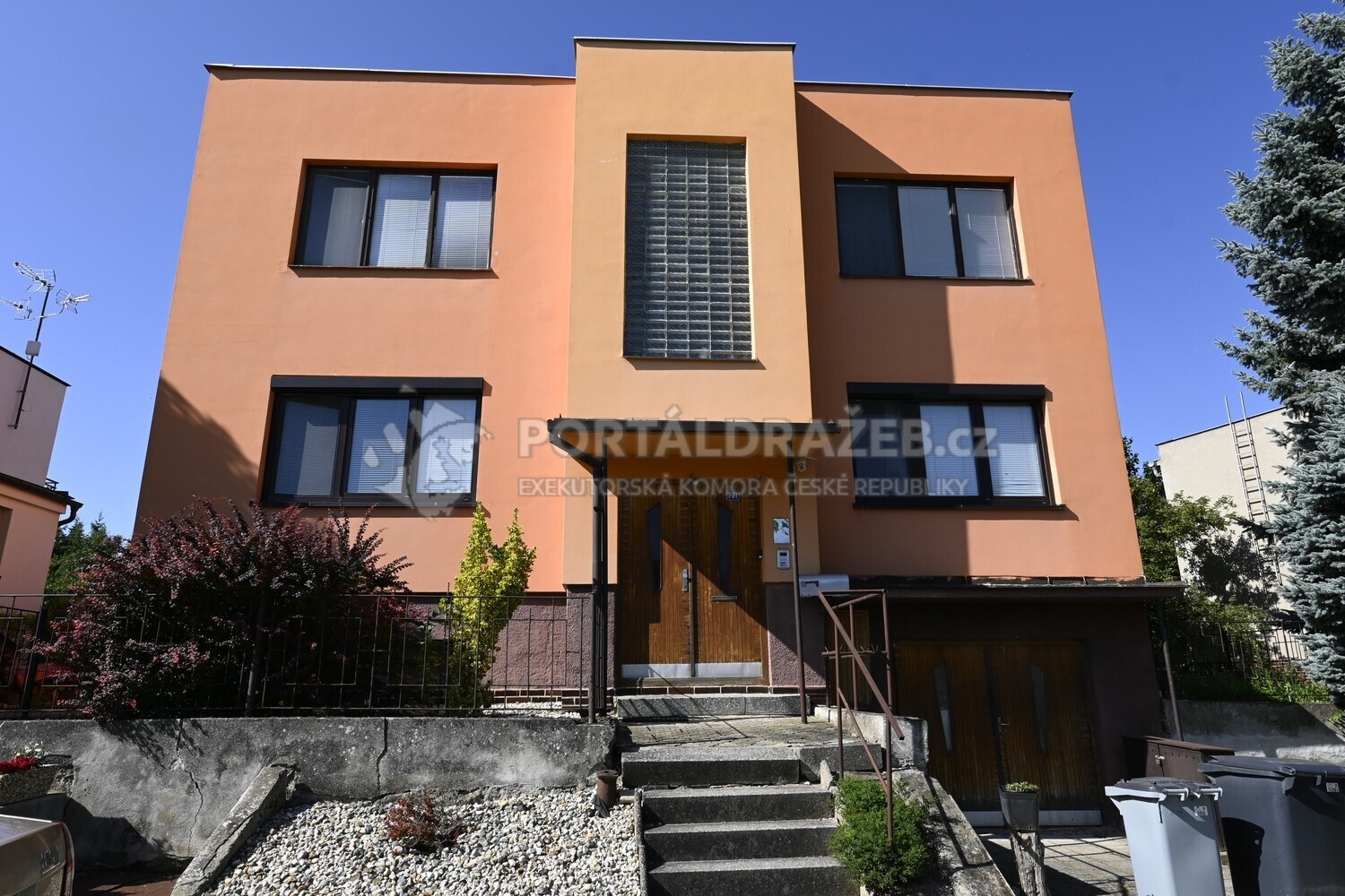 Dražba spoluvlastnického podílu id. 1/32 rod.