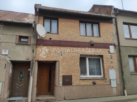 Dražba rodinného domu na ul. Měrovice nad Hanou