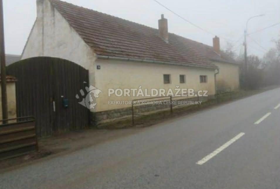 Chalupa o velikosti 612m2, Olšany