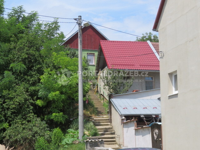 Opakovaná dražba podílu id. 1/2 na RD se zahradou