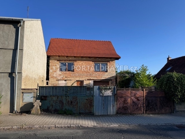 Pozemek v Senomatech, okr. Rakovník, s nezapsaným