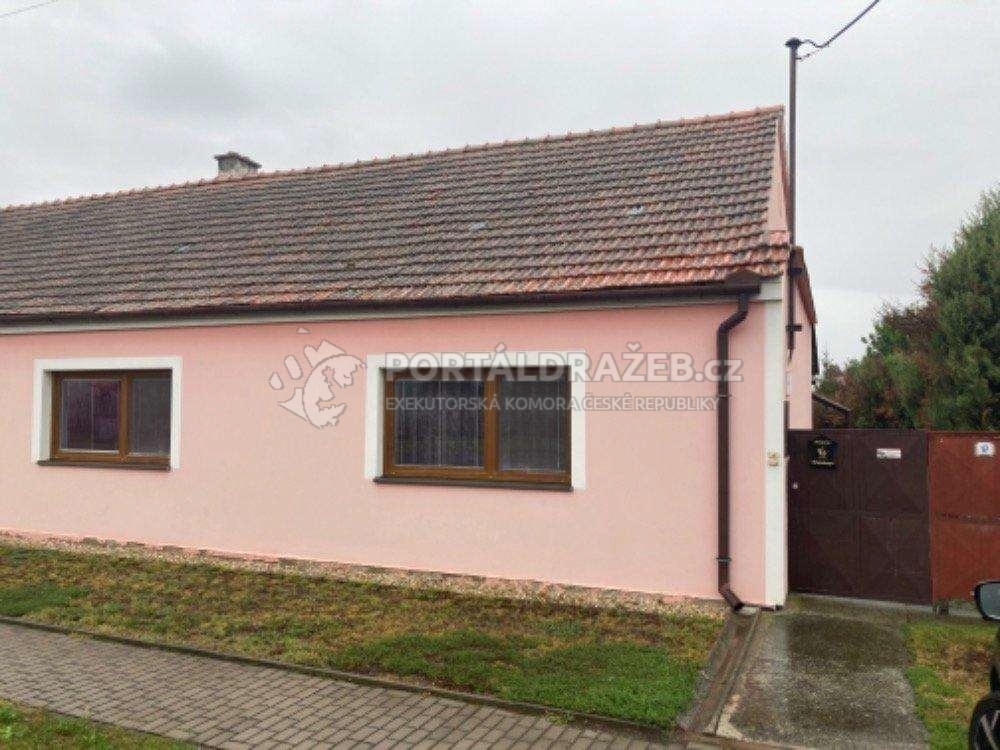 Dražba rodinného domu na ul. Jiřice u Miroslavi