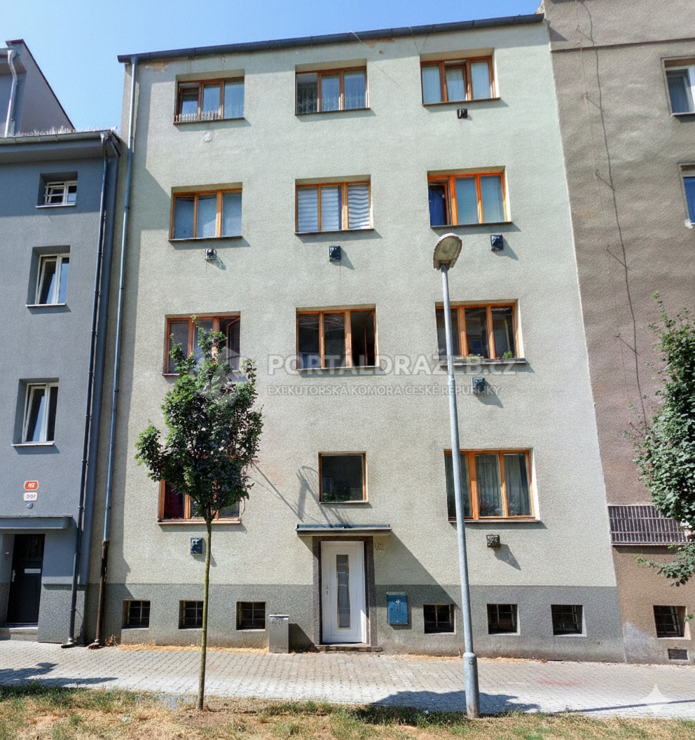 Id. sp. podíl o vel. 1/5 na bytu 1+0, Plzeň -