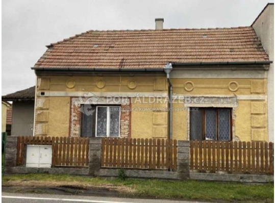 Rodinný dům s pozemky v obci Budiměřice, okres