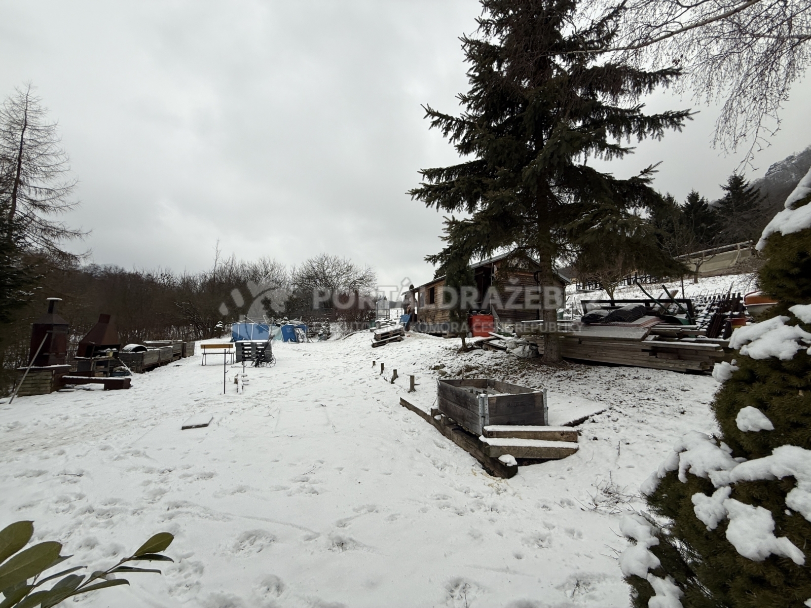 Pozemky v obci Třebušín (okres Litoměřice)
