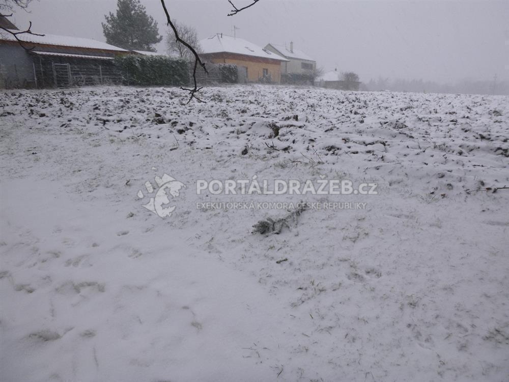 Dražba pozemku v obci Škvorec, okr. Praha-východ, opakovaná dražba
